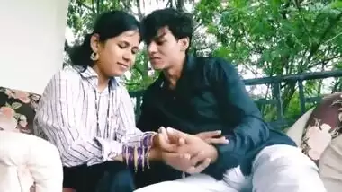 Desi porn film showing amazing indian wife chudai