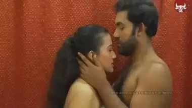Gorgeous Indian Wife’s Honeymoon Porn Clip