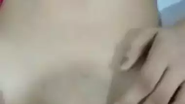 Desi girl pulls top up and XXX fucker touches her sex body parts