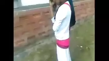 Sexy Bihar School Girl’s Blowjob In Open