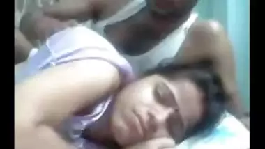 Desi mms of a abode wife getting nasty with her young bf