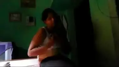 Indian xxx sex of busty village maid with owner’s son
