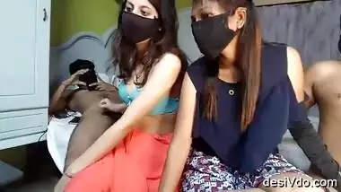 Xxxvird indian sex videos on Xxxindiansporn.com