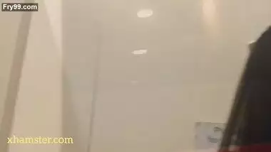 Dirty Telugu audio of hot Sangeeta’s second visit to mall’s washroom, this time for shaving her pussy