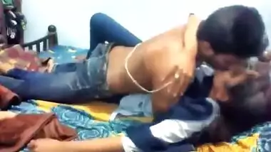 Kamsin Punjabi kudi ne pahli baar chudai ka khel khela