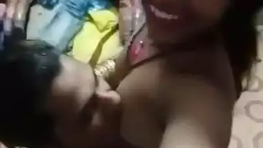 Desi lover gf boobs suck