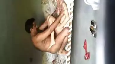 Big cock guy fucked a desi village girl in a construction building