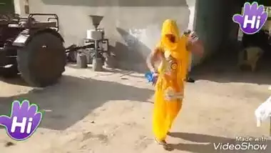 village bhabhi dance