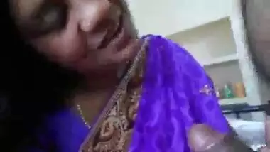 Sexy Gujarati Aunty Sucking Penis Of Neighbor