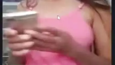 Rina Hot Desi Girl Cleavage Tango Live