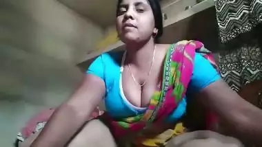 Beautiful housewife leaked vid Desi beautiful...