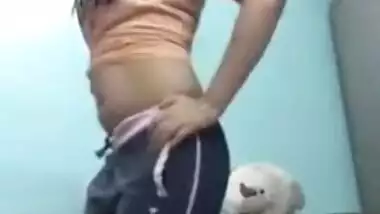 Sexy Look Desi Girl Strip Nude Dance Video