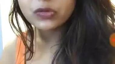 Hot Desi babe on cam