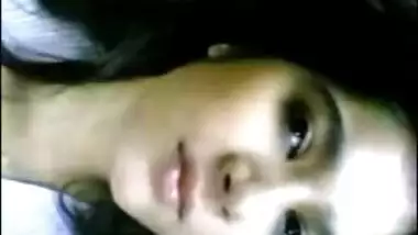 Beautiful Desi Girl Fucking in the Car