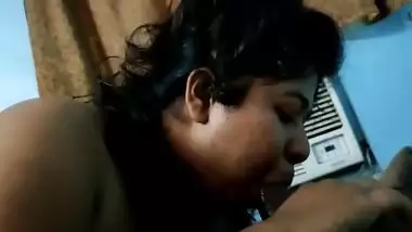 Desi Bhabhi Blowjob