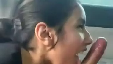 Beautiful desi girl sucking cock in car with bf