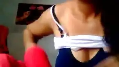 Hot Desi Girl Showing Her Boobs and Pussy