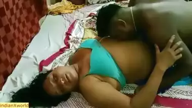 Hot milf aunty sex with tamil boy but his penis not strong enough for sex