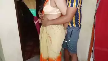 Mom and baby saxxxxxx indian sex videos on Xxxindiansporn.com
