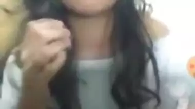 Desi Girl Accident Boobs Show On Insta Live