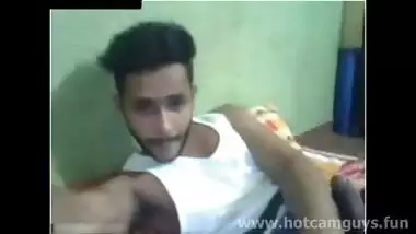 Mumbai guys masturbate on an Indian gay porn webcam