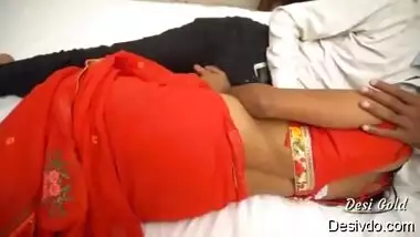 Indian Hot Couple First Wedding Night Sex Enjoy