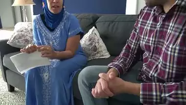 Muslim woman gives rim job during job interview