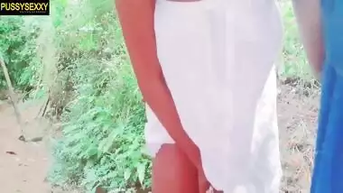 Horny Lily, Indian Aunty And Sri Lankan - Outdoor Underskirt යට සායෙන් චුටි අම්මා ගත්ත ෆන් පුතා ලීක්ලකරලා