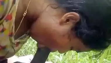 Dehati Gf sucking dick outdoor video scandal