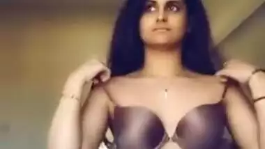 NRI model girl nude snapchat video