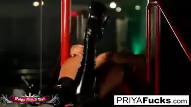 Strip club performance by big tittied Indian MILF Priya Rai!