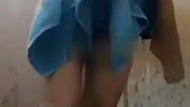 Desi Cute Girl Bathing Update 2 clips part 2