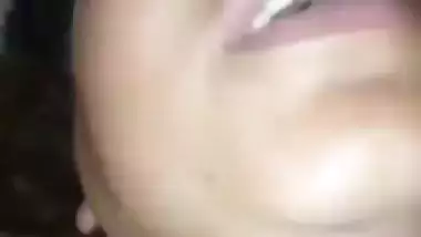 Pokhara milf drinks the cum in the Nepali sex video