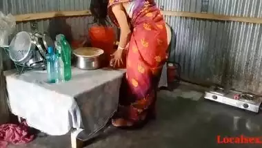 Desi Village Bhabhi Sex In Red Saree