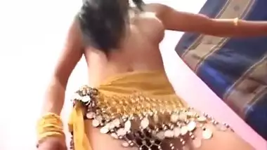 Indian Girl Bashta Slurps And Sucks On The Cock Before Fuck