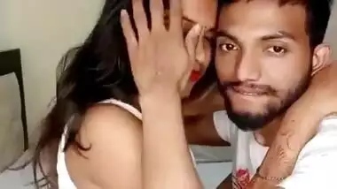 Sexy Desi Bhabhi Blowjob Vdo