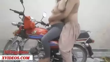 Indian girlfriend fucked on bike