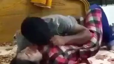 Bengali girlfriend boob press and viral sex MMS