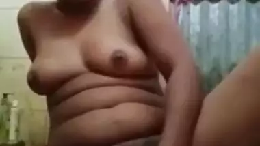 Barishal BD girl pussy fingering selfie