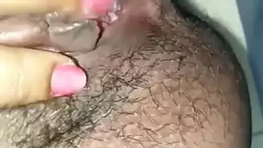 Bhabi showing pussy closeup and cum