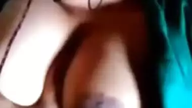 Bengali boudi showing her tits