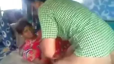 Dehati slut fucked inside a truck by a truck driver