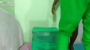 Muslim Wife In Green Legi Fuck Hard By Tenant On Chair