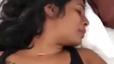 Sexy Lankan Girl Exposed