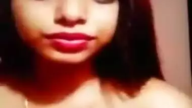 Dhara Parikh Showing her boobs in Live