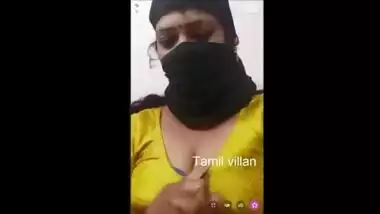Tamil milf strips on webcam while dancing