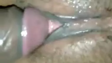 Sexy Hindi XXX MMS video of a busty hot HONEY