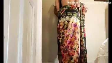 Desi Teacher Fucking In The Doggy Style By Her Student Standing Position Hindi Audio - Desi Bhabhi