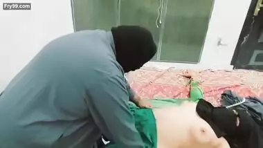Pakistani Housewife In Hijaab Rough Anal Fucked By Her step Cousin Cheating With Husband