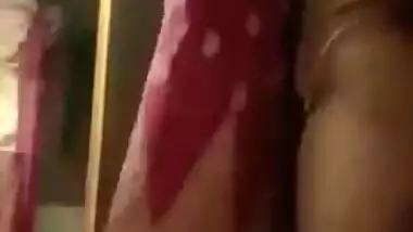 swathi naidu nude captured when she fold and packing sarees